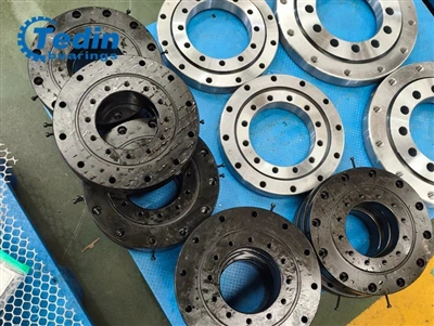 Tedin ntse tau muab 60 txoj kev hla cov menyuam bearings ru14p5 nrog kev kho ...